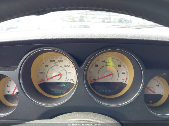 DODGE CHALLENGER SXT - 7