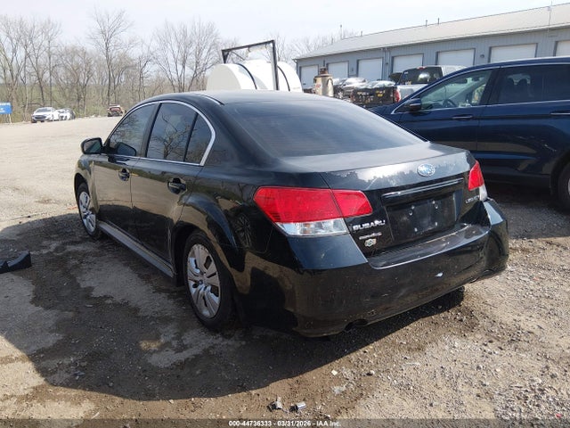 2011 Subaru LEGACY 2.5I — фото 3