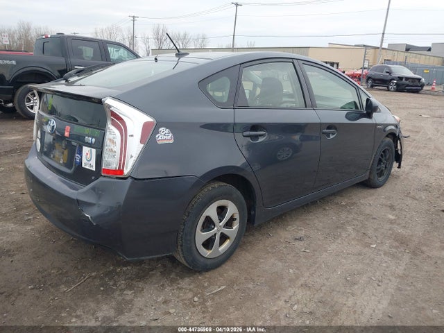 TOYOTA PRIUS - 4