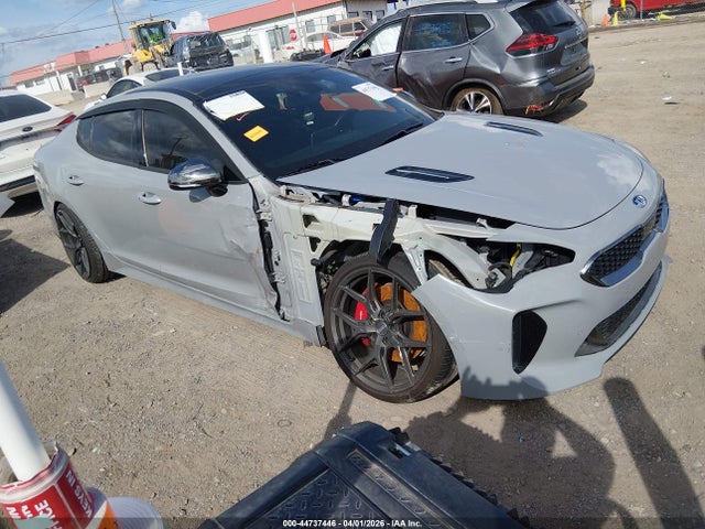 KIA STINGER GT1 - 1