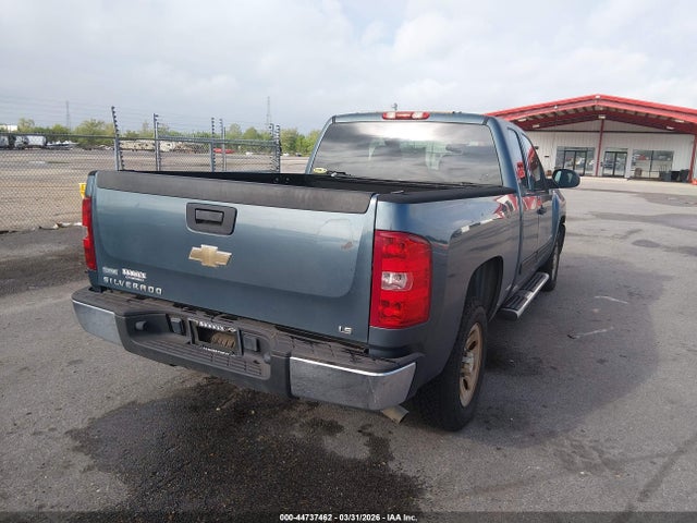 CHEVROLET SILVERADO 1500 LS - 4
