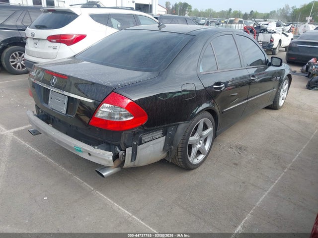 MERCEDES-BENZ E-CLASS - 4