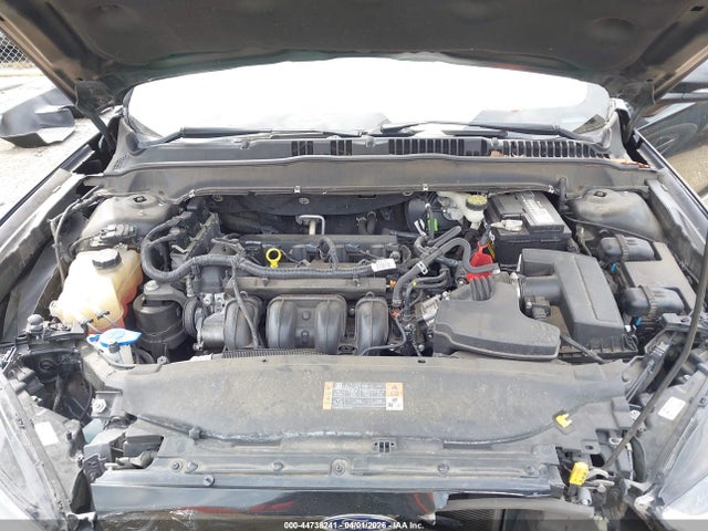 FORD FUSION SE - 10
