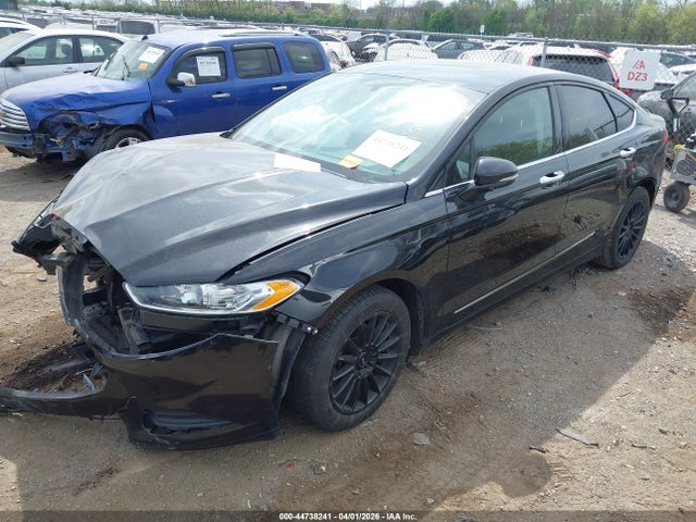 FORD FUSION SE - 2