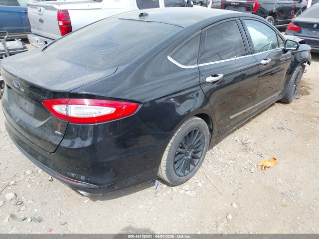 FORD FUSION SE - 4