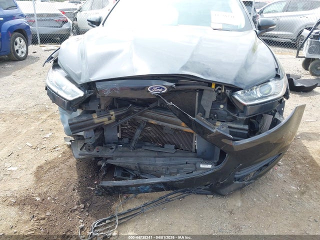 FORD FUSION SE - 6