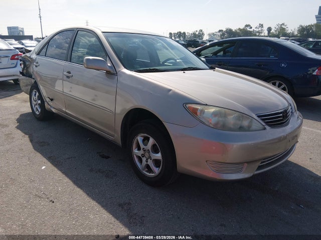 2005 TOYOTA CAMRY LE