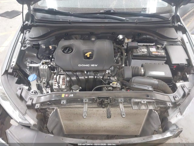 HYUNDAI ELANTRA SEL - 10