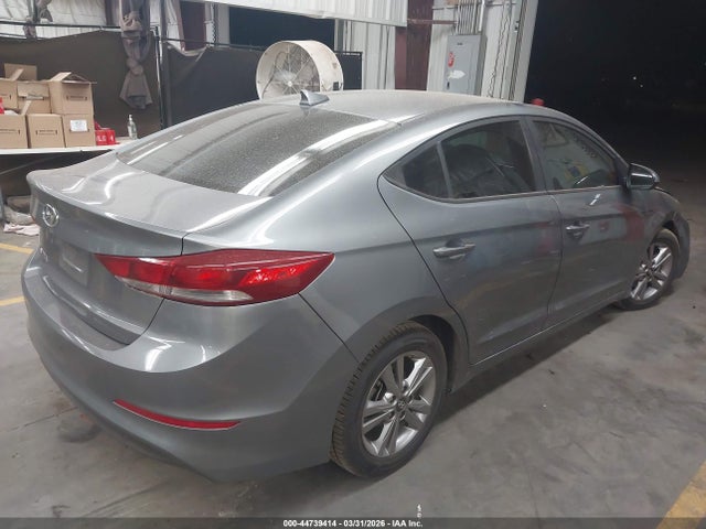 HYUNDAI ELANTRA SEL - 4