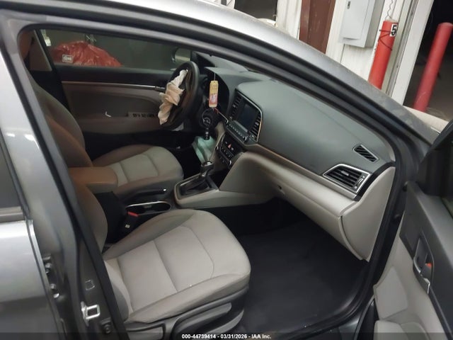 HYUNDAI ELANTRA SEL - 5