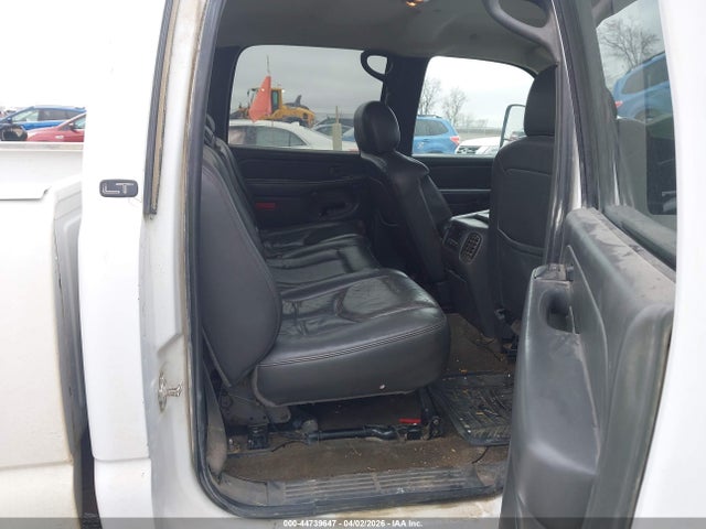 CHEVROLET SILVERADO 2500HD CLASSIC LT3 - 8