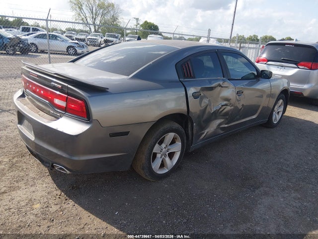 DODGE CHARGER - 4