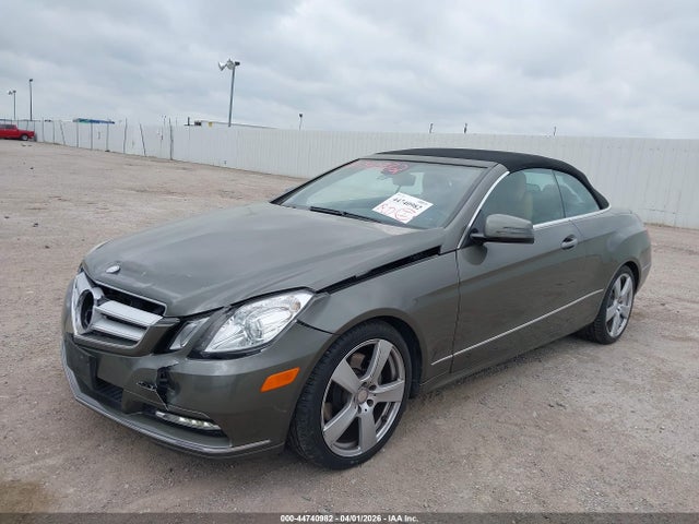 MERCEDES-BENZ E-CLASS - 2