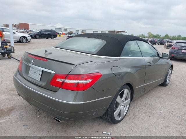 MERCEDES-BENZ E-CLASS - 4