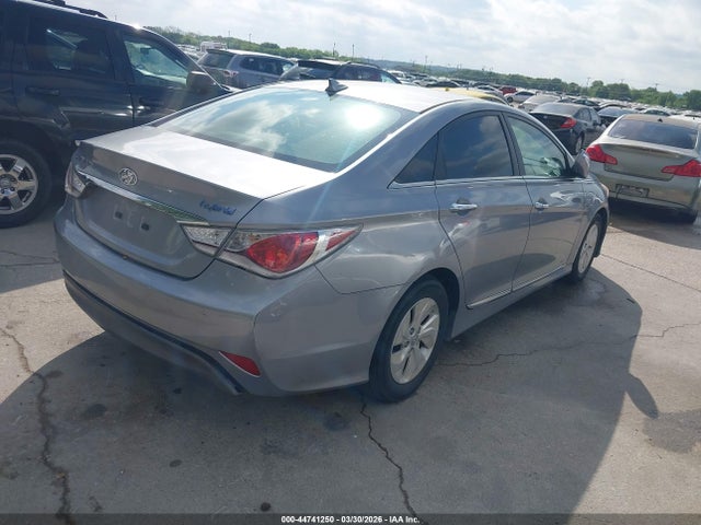 HYUNDAI SONATA HYBRID - 4