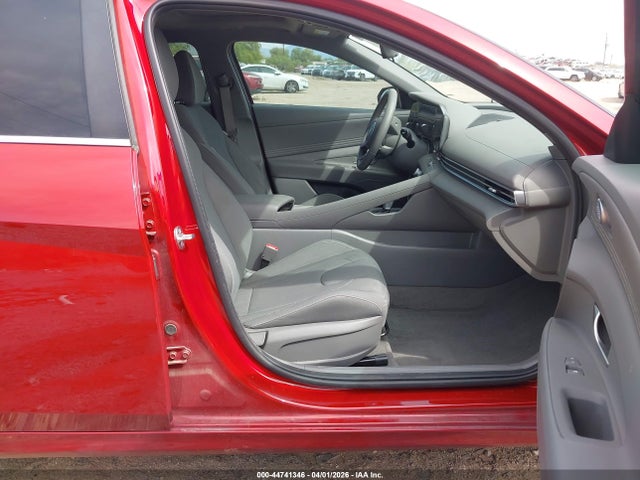 HYUNDAI ELANTRA SEL - 5