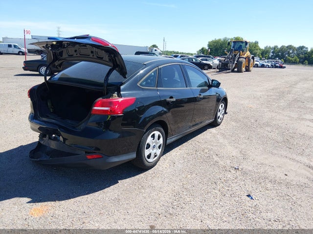 FORD FOCUS S - 4