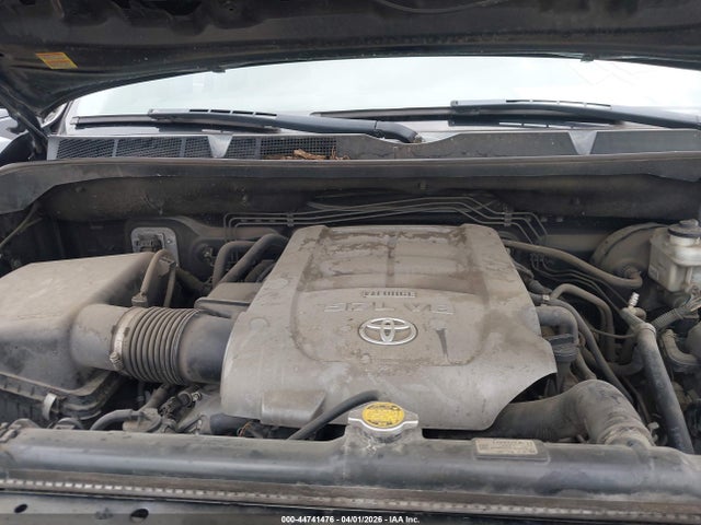 TOYOTA TUNDRA - 10