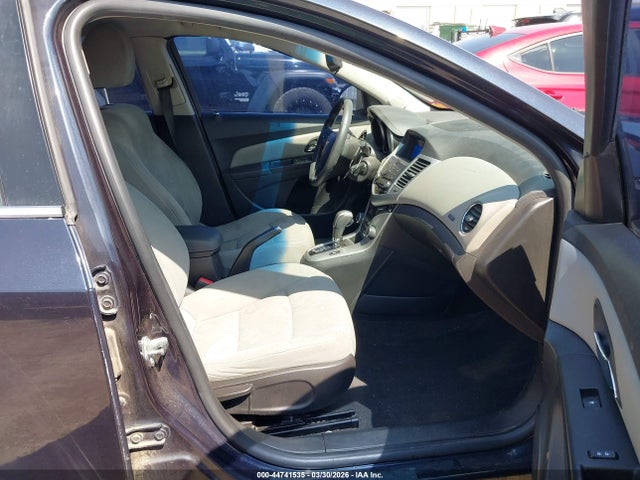 2015 Chevrolet CRUZE 1LT AUTO photo 5