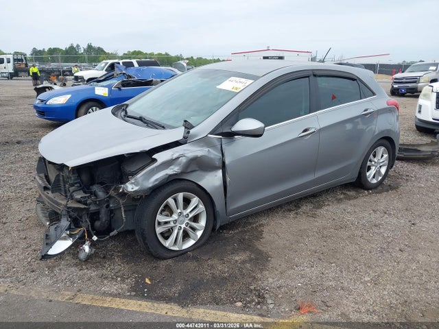 HYUNDAI ELANTRA GT - 2