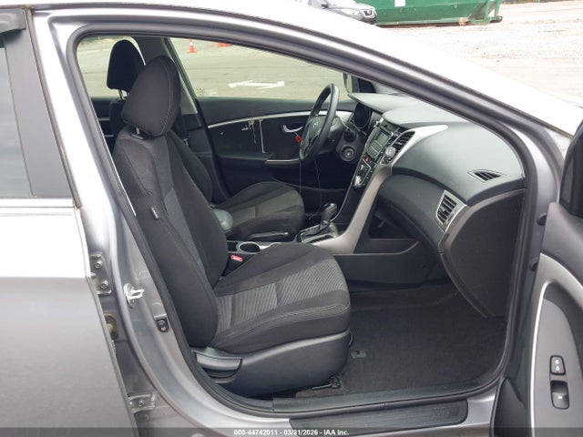 HYUNDAI ELANTRA GT - 5