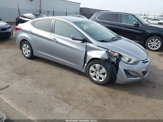 HYUNDAI ELANTRA SE - 1