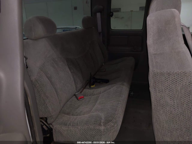 CHEVROLET SILVERADO 1500 LS - 8