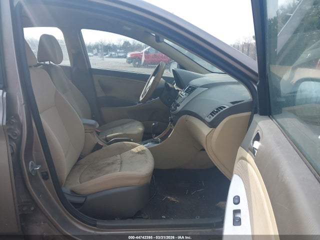 HYUNDAI ACCENT GLS - 5