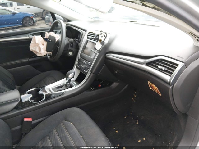 FORD FUSION SE - 5