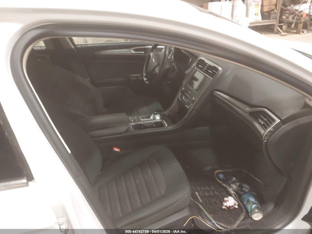 FORD FUSION SE - 5