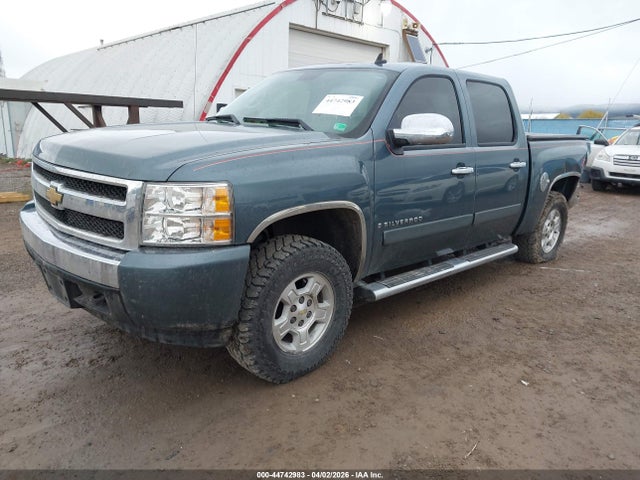 CHEVROLET SILVERADO 1500 LT1 - 2