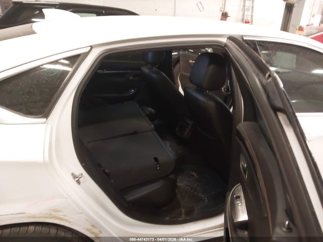 CHEVROLET IMPALA 1LT - 8