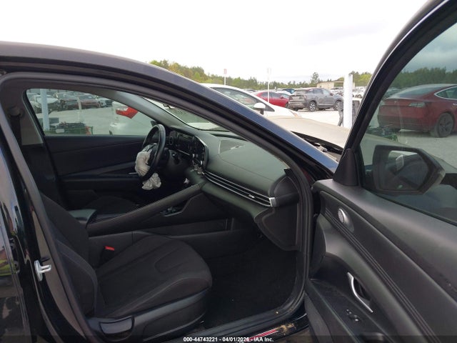 HYUNDAI ELANTRA SEL - 5