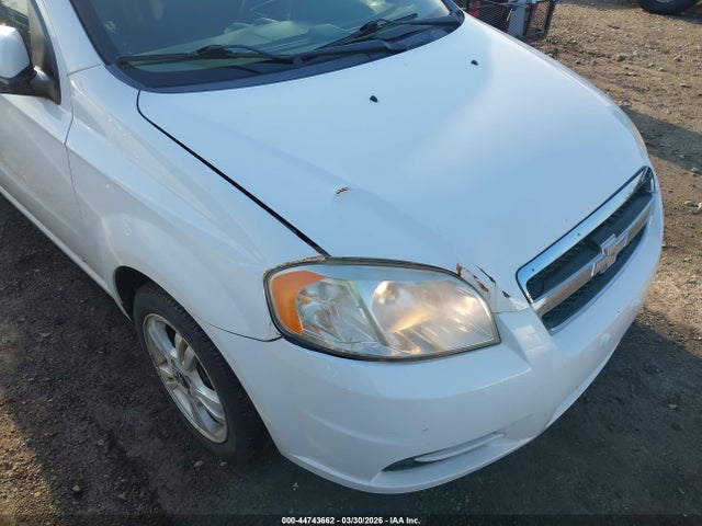 CHEVROLET AVEO 1LT - 6