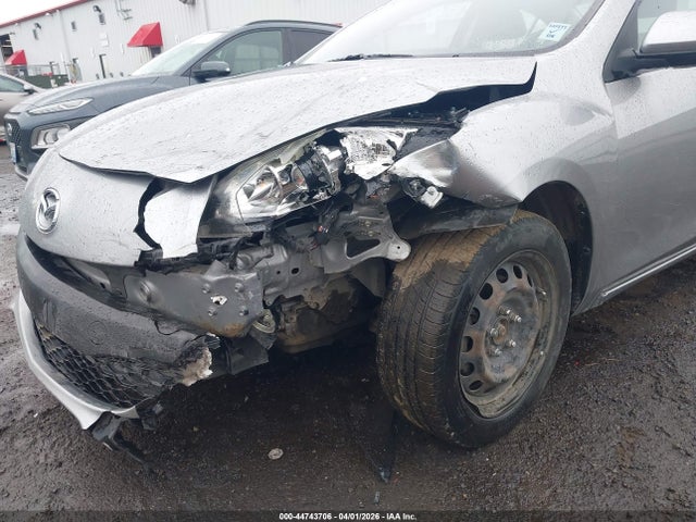 2013 Mazda MAZDA3 I SV photo 6