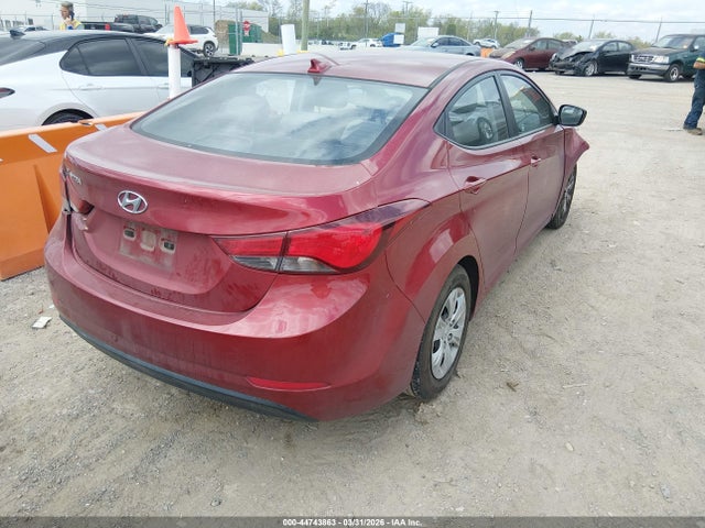 HYUNDAI ELANTRA SE - 4