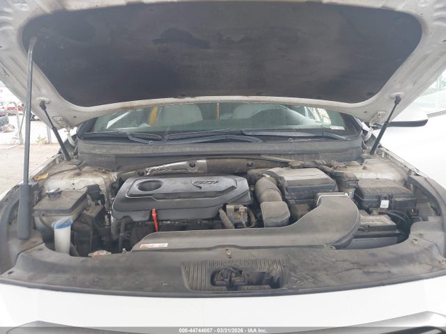 HYUNDAI SONATA SE - 10