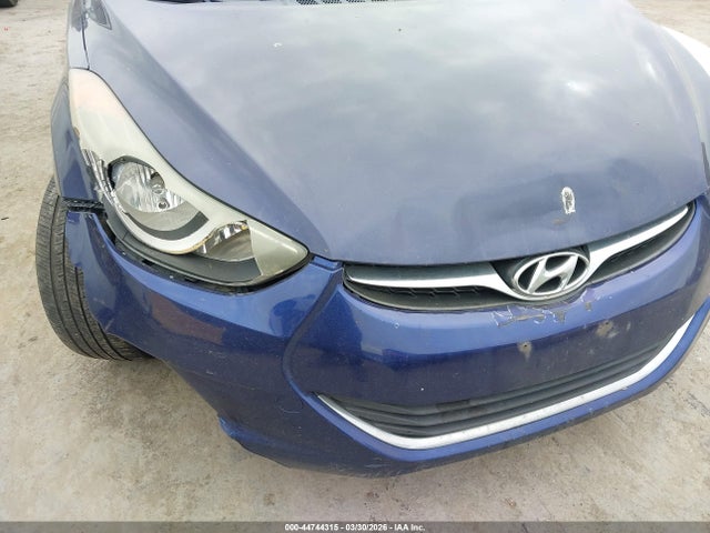 HYUNDAI ELANTRA GLS - 6