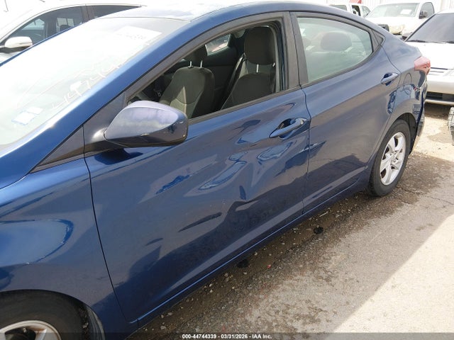 HYUNDAI ELANTRA SE - 6