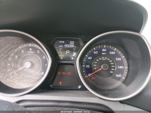 HYUNDAI ELANTRA GLS - 7