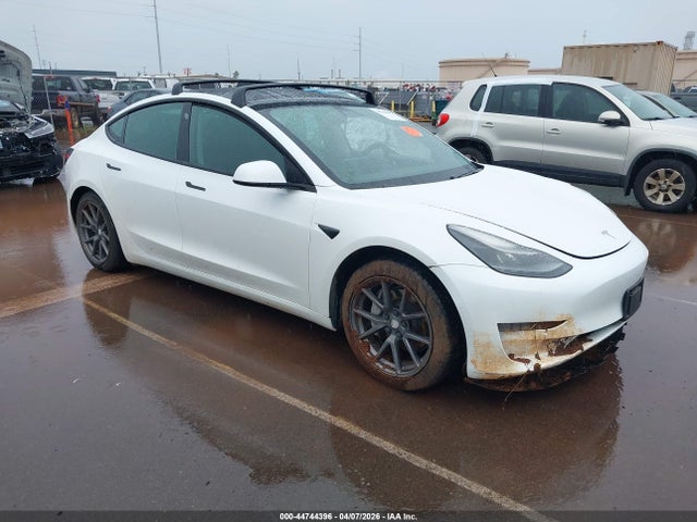 2021 TESLA MODEL 3 STANDARD RANGE PLUS REAR-WHEEL DRIVE