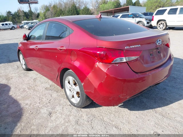 HYUNDAI ELANTRA GLS - 3