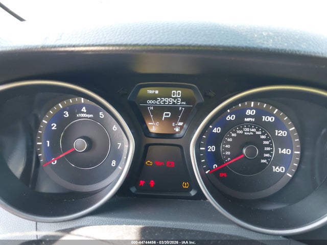 HYUNDAI ELANTRA GLS - 7