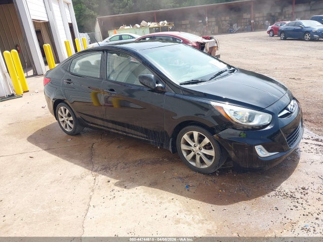 HYUNDAI ACCENT GLS - 1