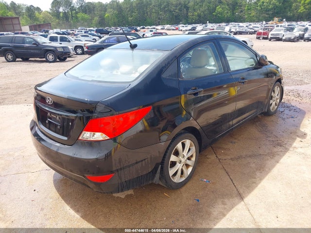 HYUNDAI ACCENT GLS - 4