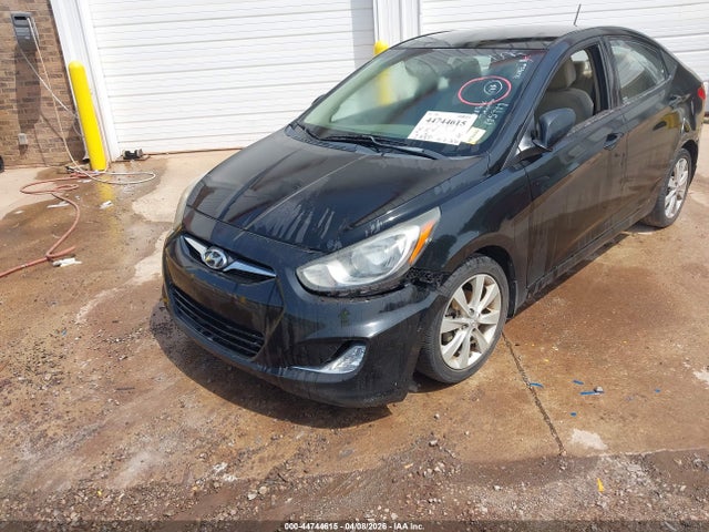 HYUNDAI ACCENT GLS - 6