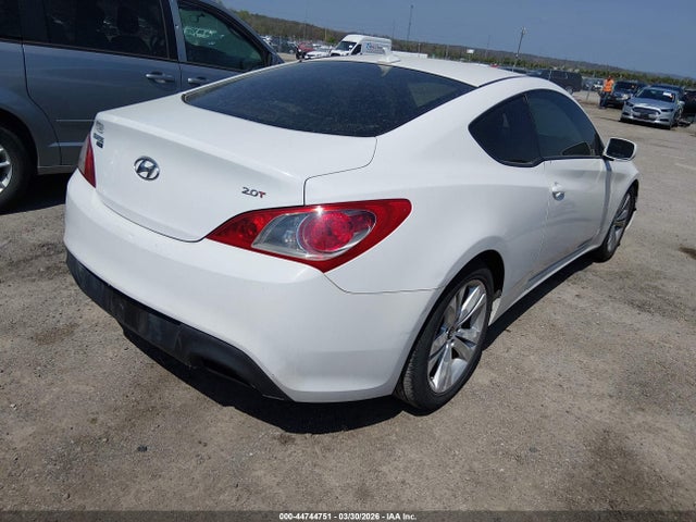 HYUNDAI GENESIS 2.0T - 4