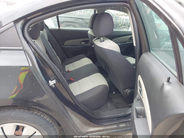 CHEVROLET CRUZE LS AUTO - 8