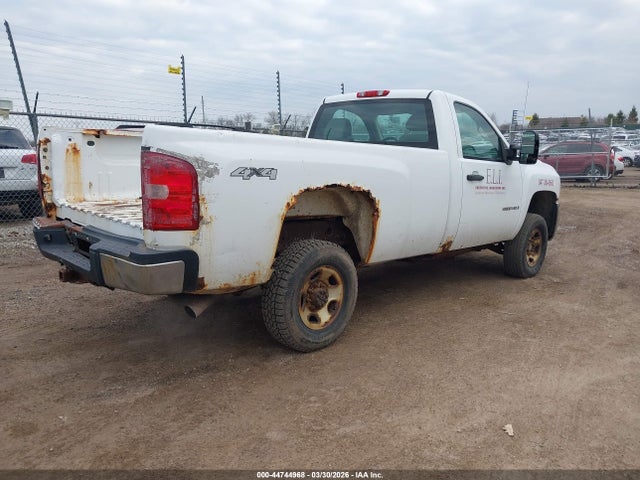 CHEVROLET SILVERADO 2500HD WORK TRUCK - 4