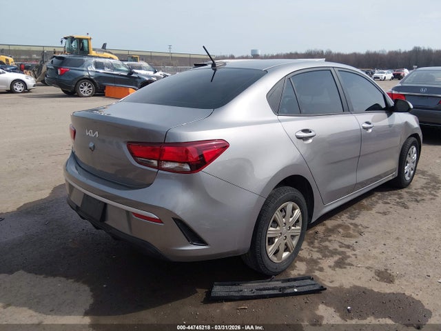 KIA RIO S - 4